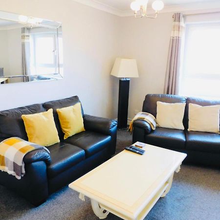Beautiful 3 Bedroom Apt, Mins From Glasgow Airport, M8 & Sec Paisley Exteriér fotografie