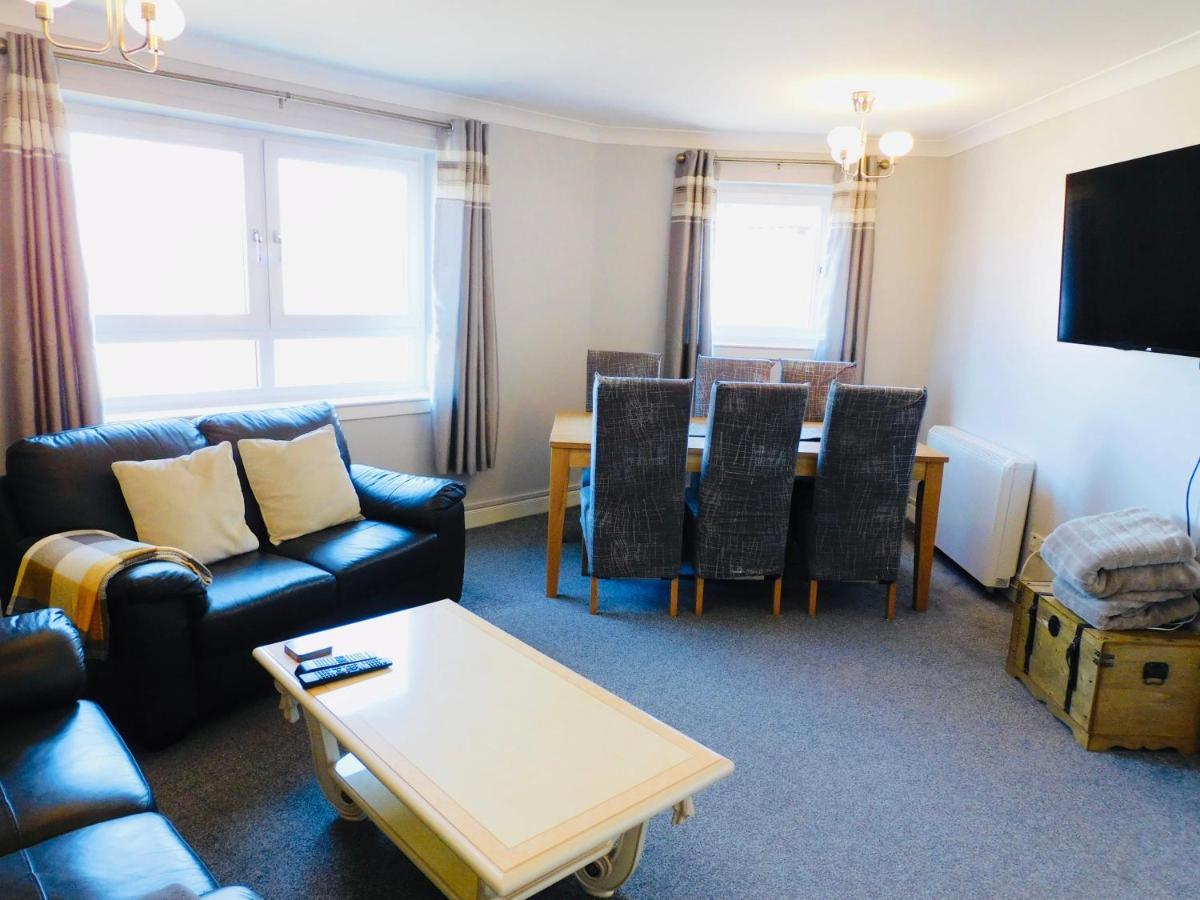 Beautiful 3 Bedroom Apt, Mins From Glasgow Airport, M8 & Sec Paisley Exteriér fotografie