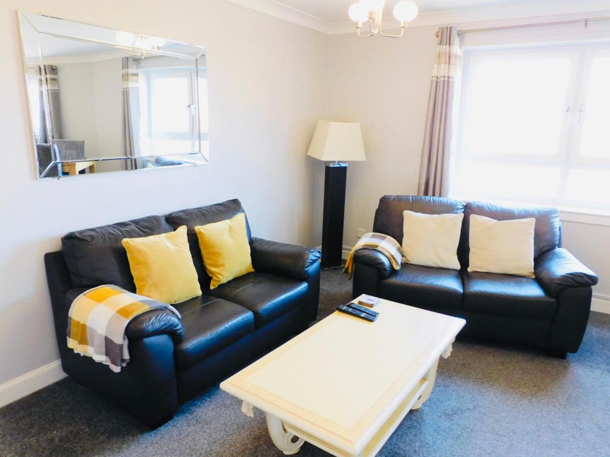 Beautiful 3 Bedroom Apt, Mins From Glasgow Airport, M8 & Sec Paisley Exteriér fotografie